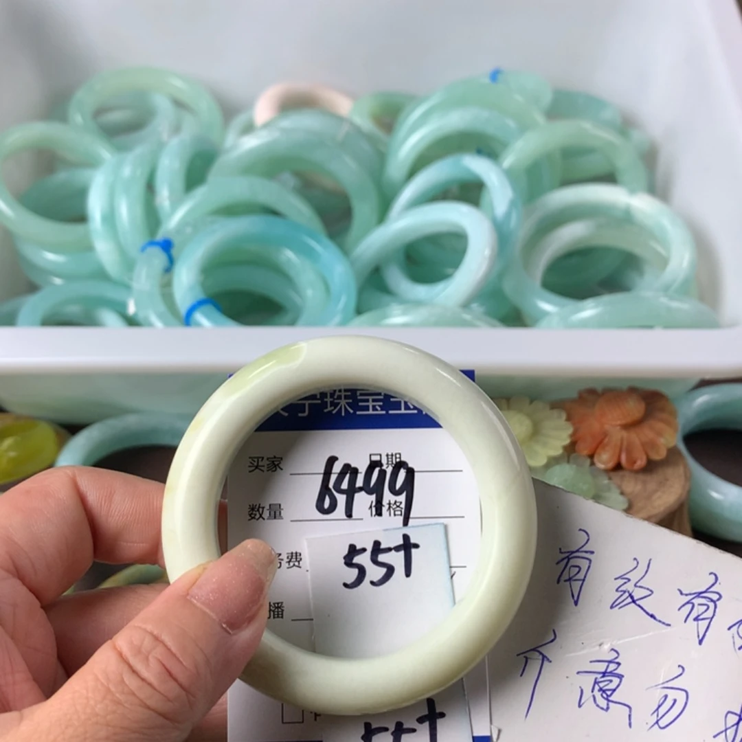 蛇纹石玉手镯未镶嵌6499