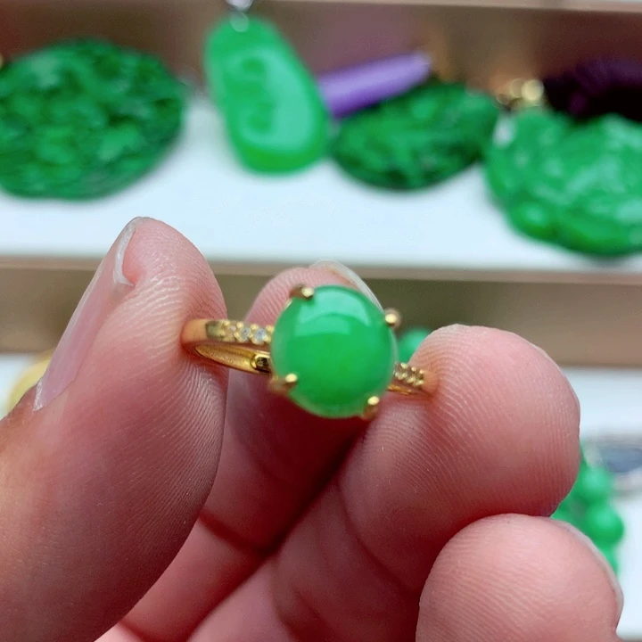 翡翠未镶嵌戒指戒指