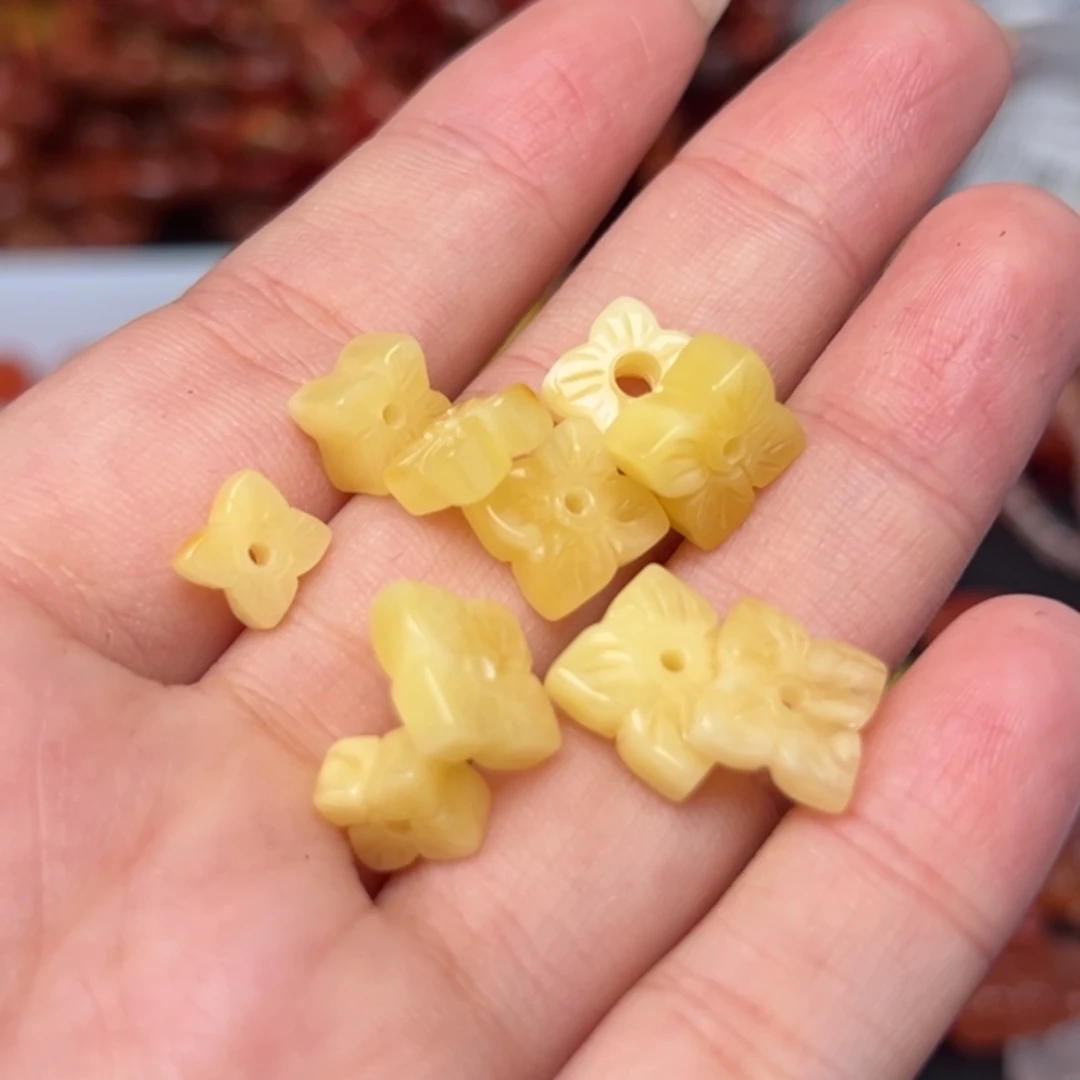 琥珀未镶嵌吊坠(不含链)多样性