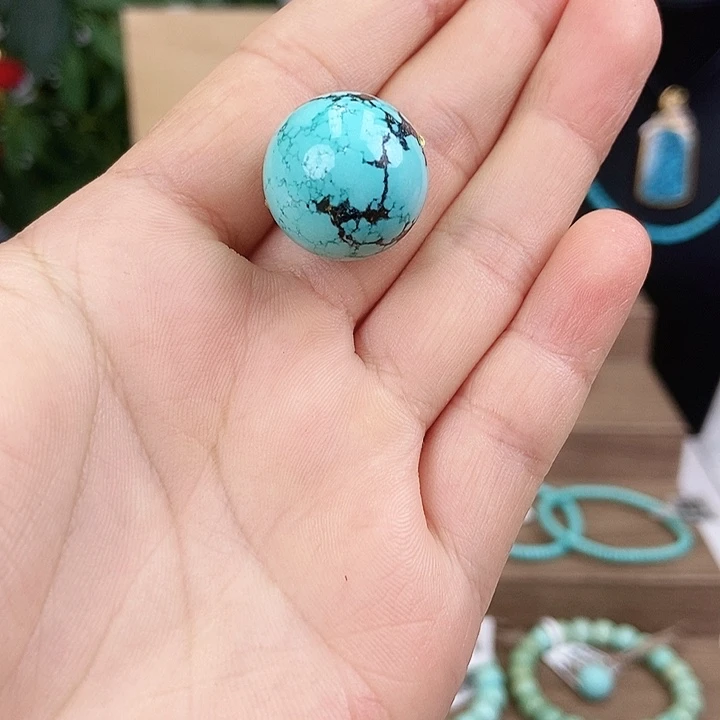 未镶嵌绿松石珠宝奇石