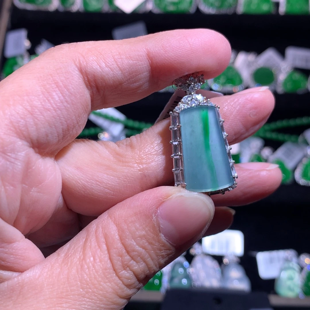 【闪购商品】银S925镶嵌翡翠耳饰