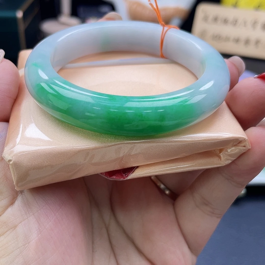 未镶嵌手镯翡翠6号白底青