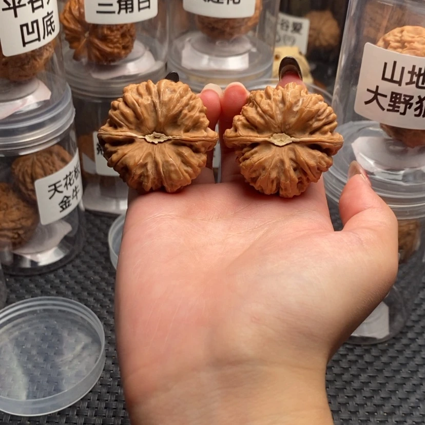 【闪购商品】手串/手链核桃莫****?凹底43。