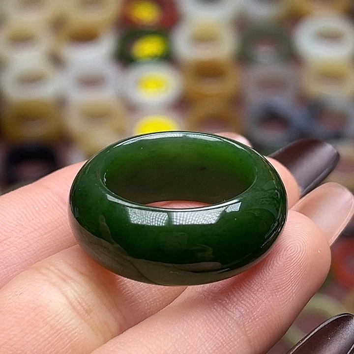 和田玉未镶嵌戒指18.8辣菠菜绿