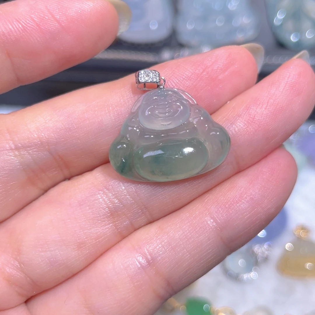 翡翠18K金镶嵌颈饰翡翠