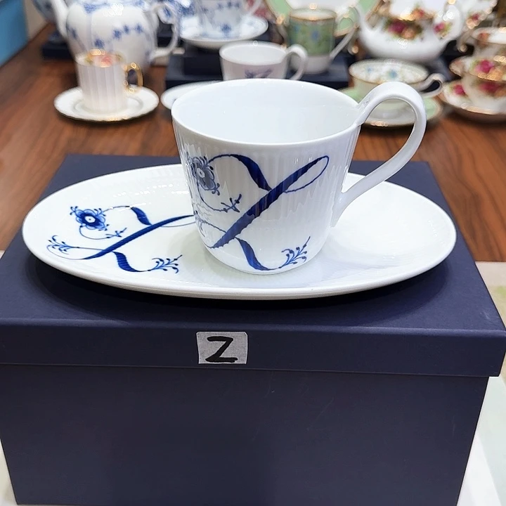 瓷片杯子杯子杯子水杯杯子