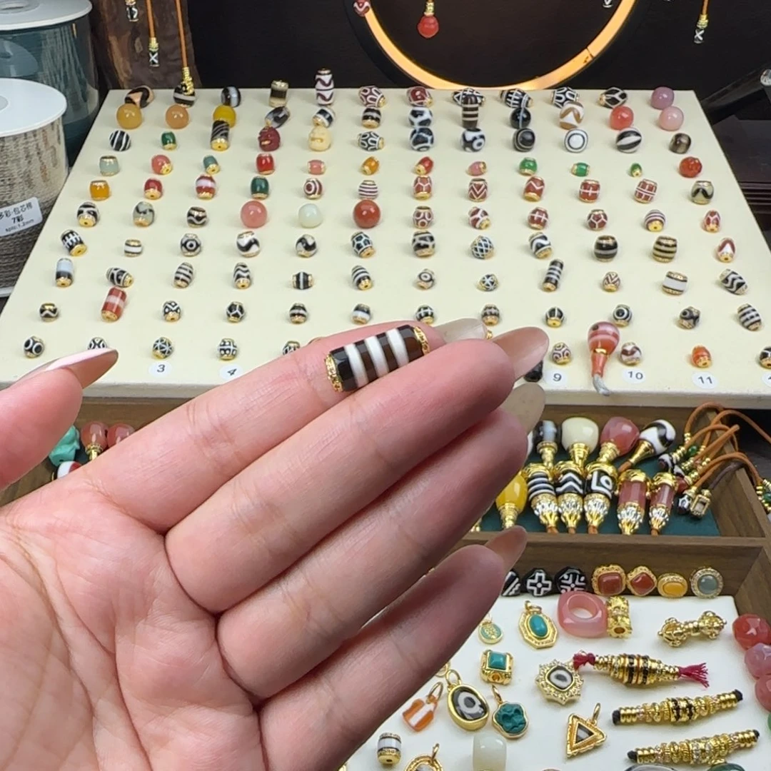 霍***霍玛瑙/玉髓未镶嵌单珠顶珠配珠搭配