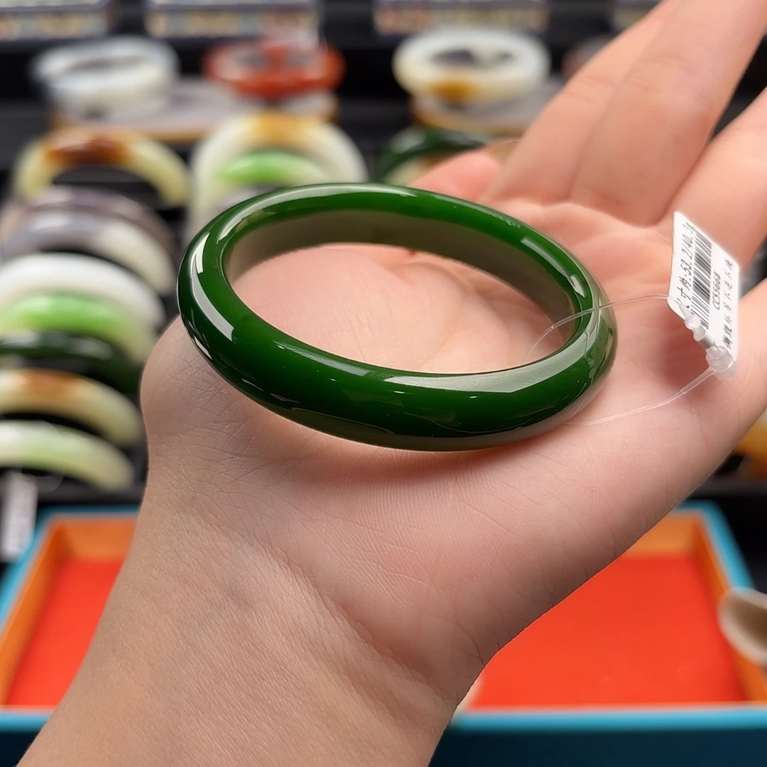 和田玉未镶嵌手镯53.2