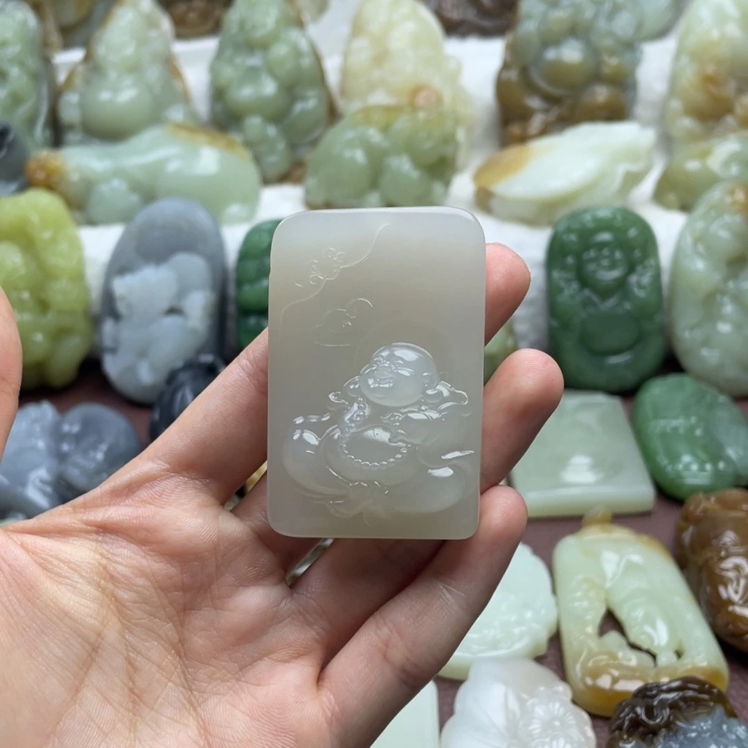 和田玉未镶嵌颈饰