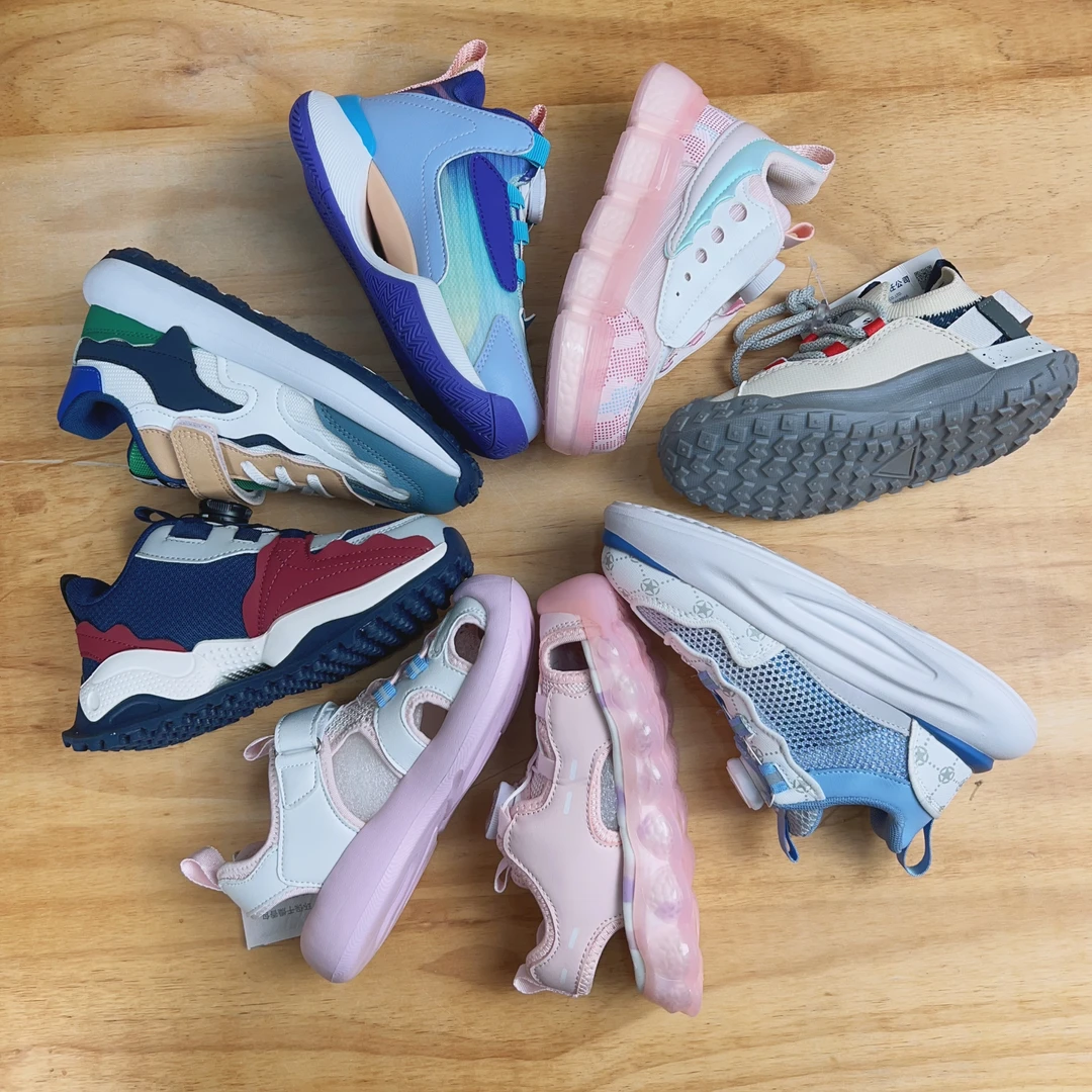 9001儿童童鞋男童女童冬款冬季皮面运动鞋时尚