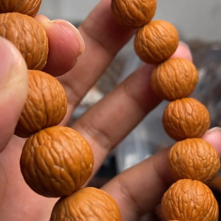 猴头核桃吊坠文玩手串