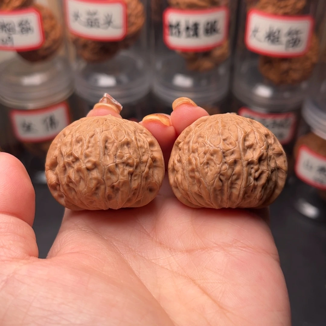 文玩核桃把件铁锤妹妹