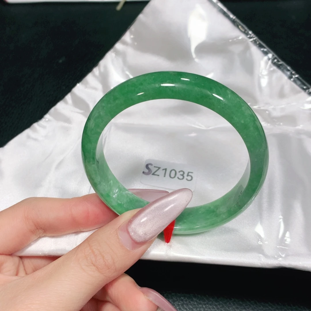 翡翠未镶嵌手镯Sz1035-04