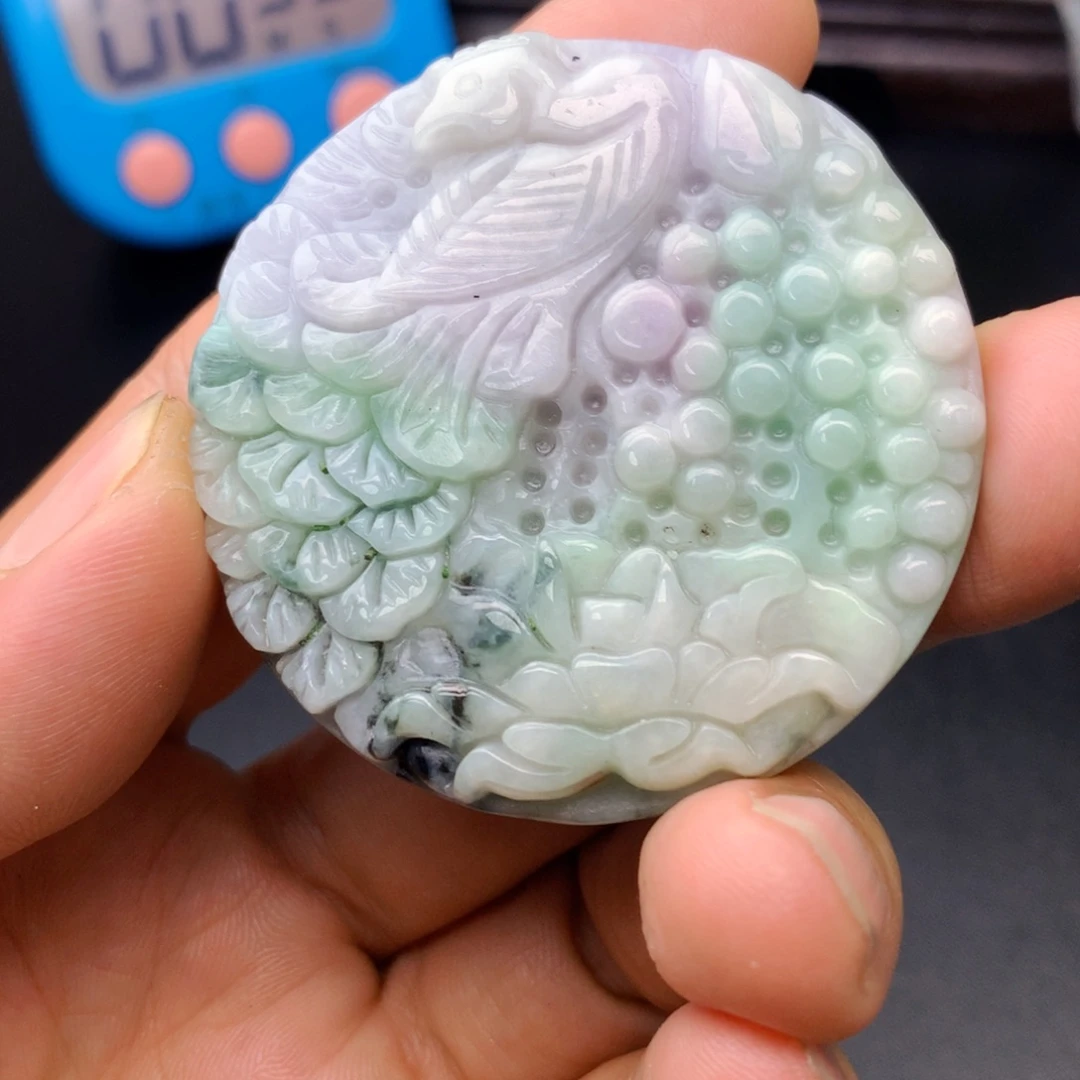 翡翠未镶嵌颈饰翡翠首饰和翡翠珠宝