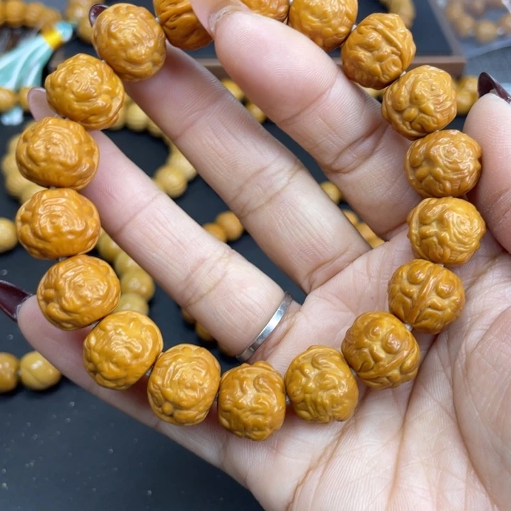 王***子吊坠猴头核桃精品