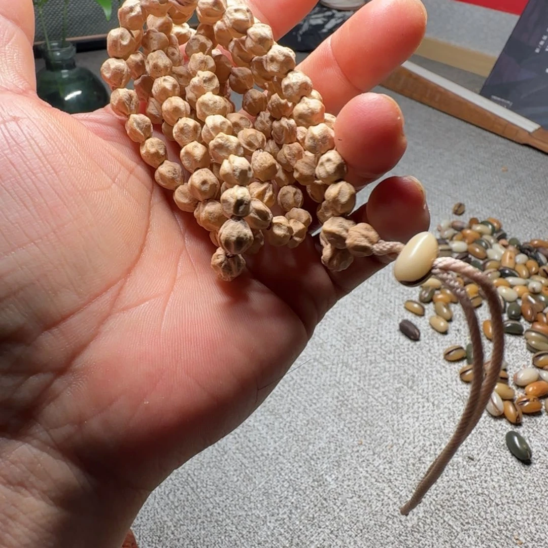 柏香籽/百香籽手串饱****