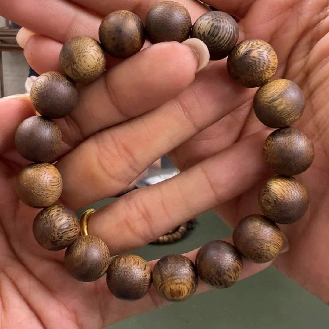 沉香手串海南老白棋卡1.3/12g+单圈