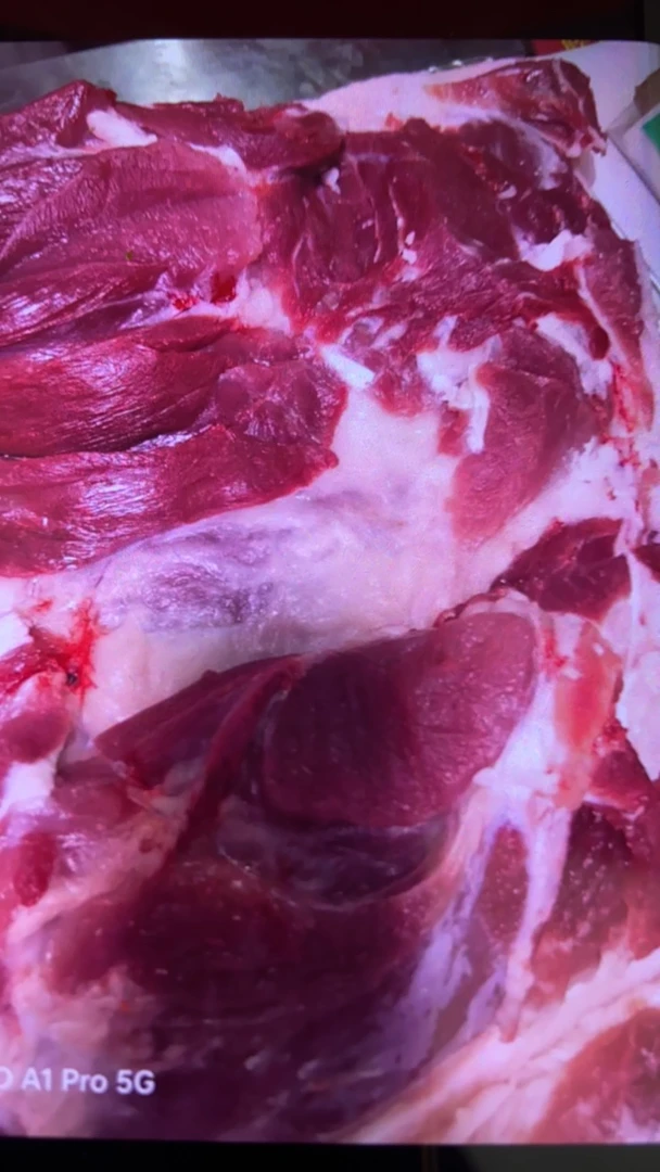 王小玮家的土猪肉香肠