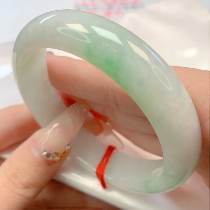 【闪购商品】翡翠手镯未镶嵌57圈