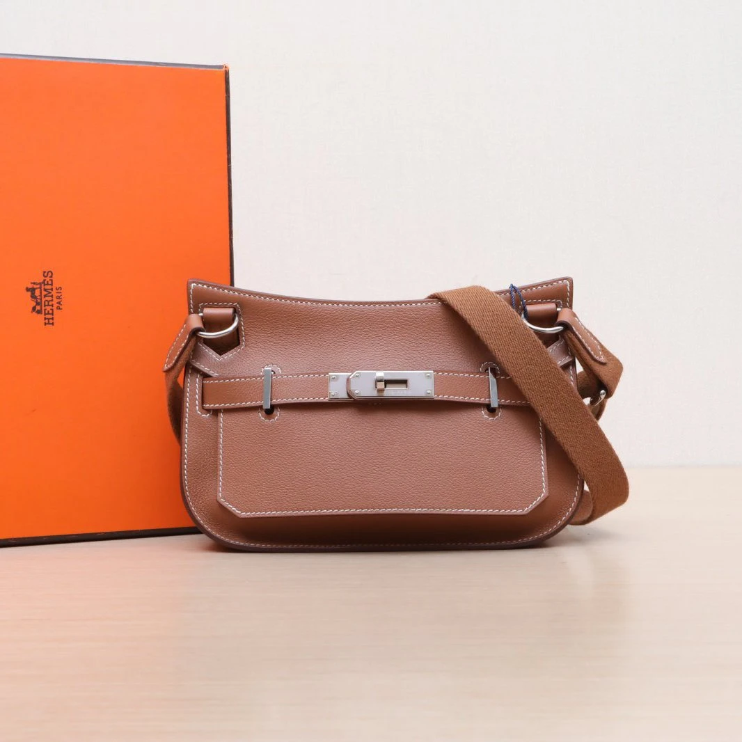 99新 Hermes/爱马仕 【念念特价】吉普赛 mini 37金棕色 B刻 银扣