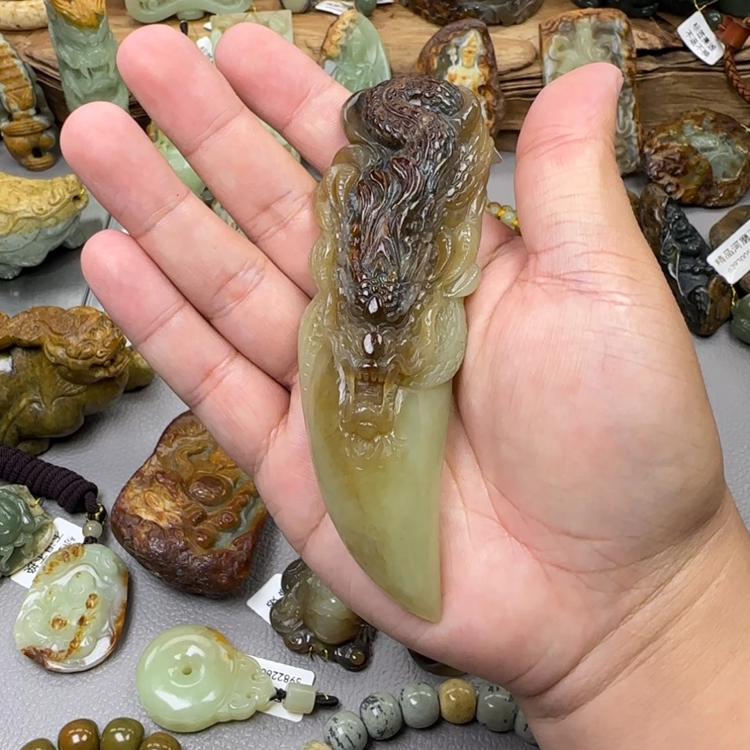 许***峰岫岩河磨玉（透闪石质玉）未镶嵌珠宝奇石