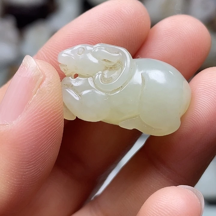 和田玉未镶嵌挂件