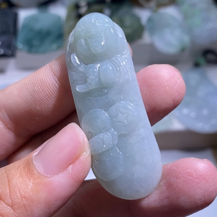 【闪购商品】颈饰未镶嵌翡翠佛