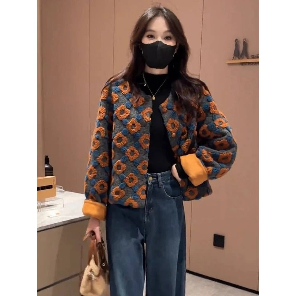 法式气质宽松短款外套女秋冬2025新款立体花朵棉衣设计感休闲上衣