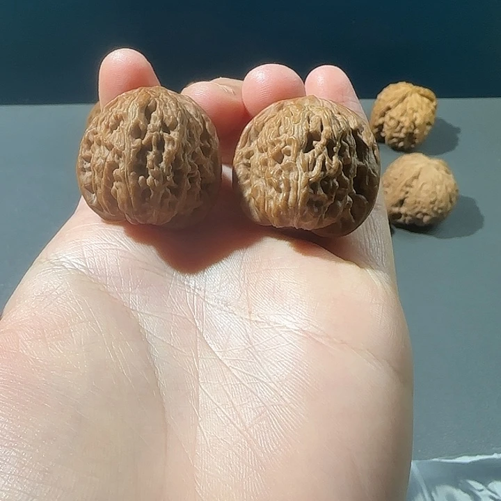 文玩核桃吊坠四座楼手捻29尺