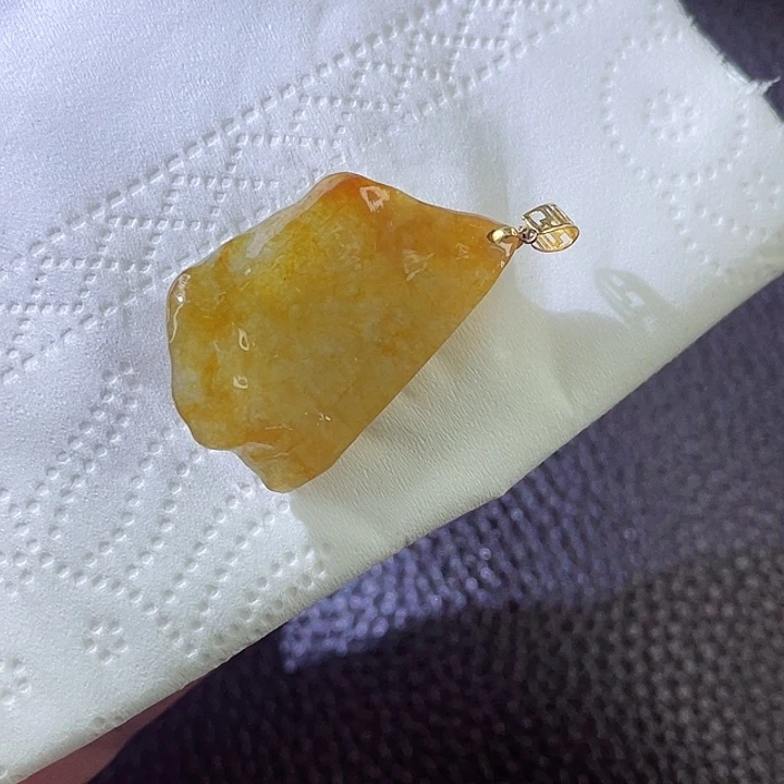 翡翠颈饰18K金镶嵌翡翠