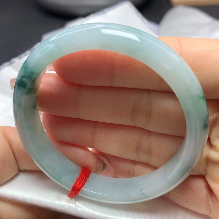 翡翠手镯未镶嵌56565757