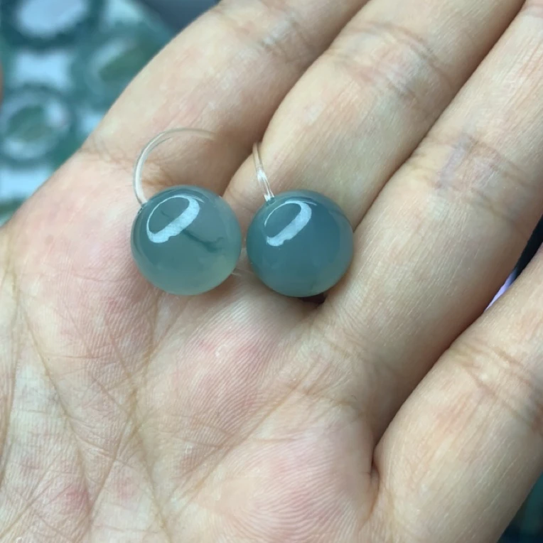 缅甸天然翡翠A货，糯冰胶飘花单珠子