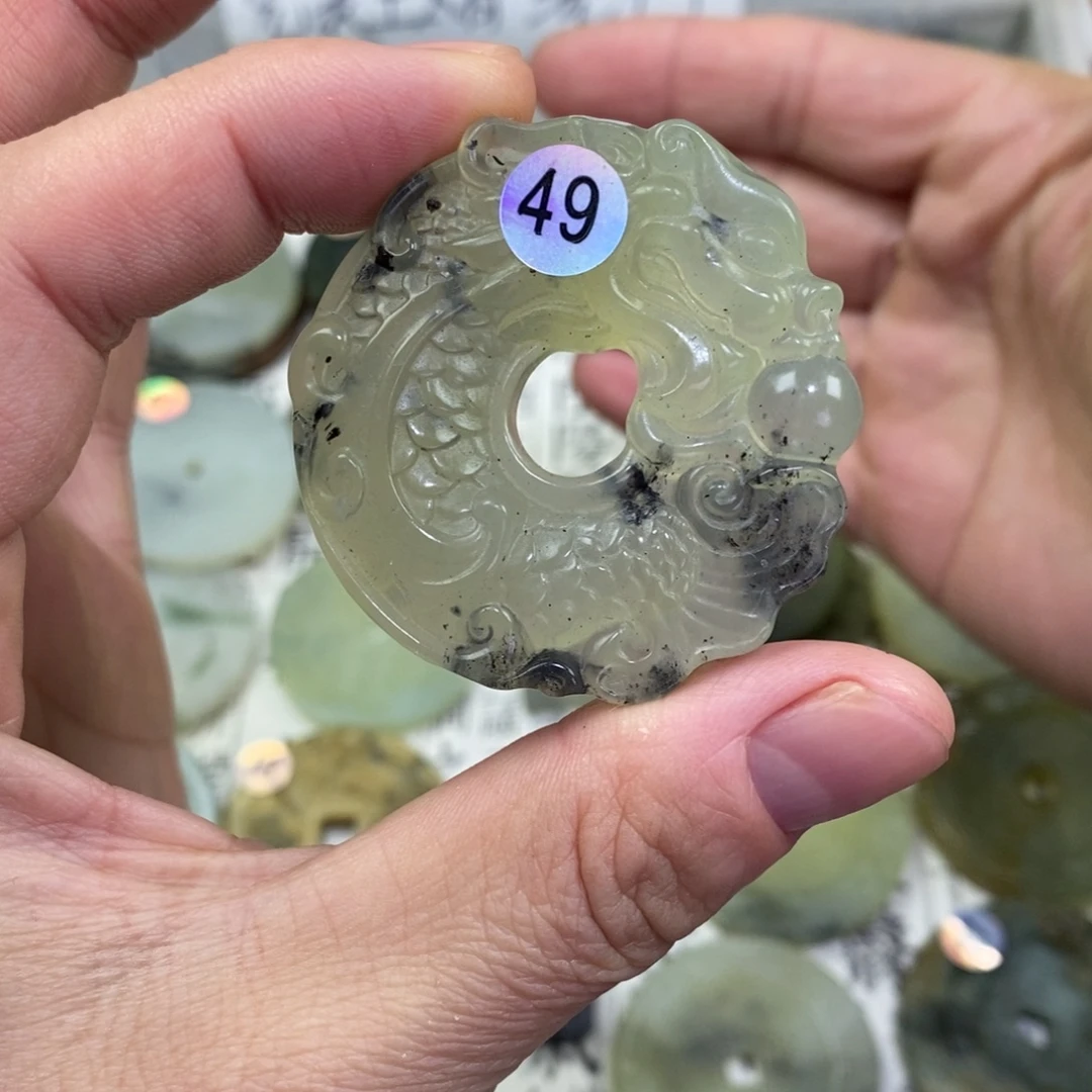 岫玉未镶嵌颈饰岫玉龙鱼吊坠