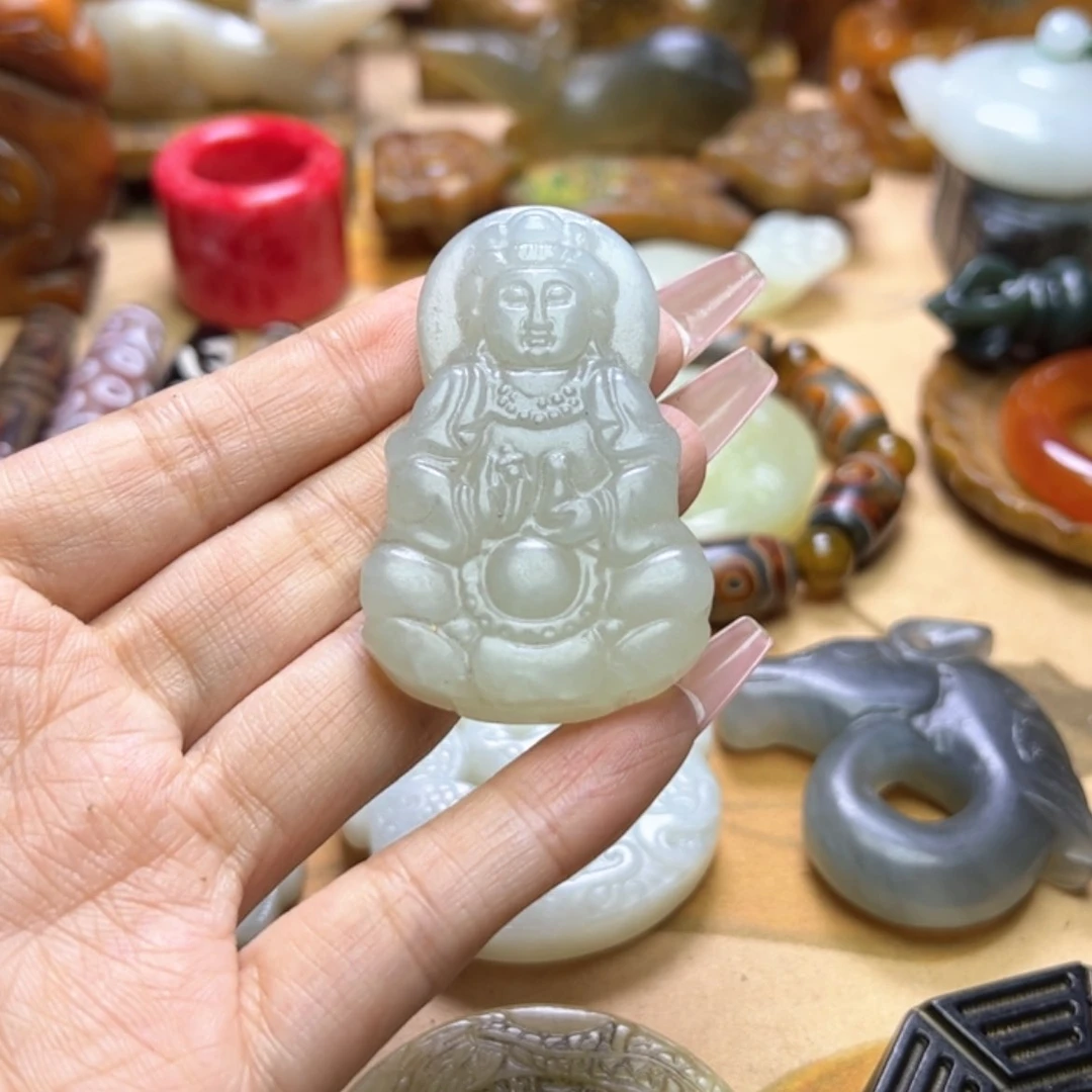 【闪购商品】蛇纹石玉颈饰未镶嵌