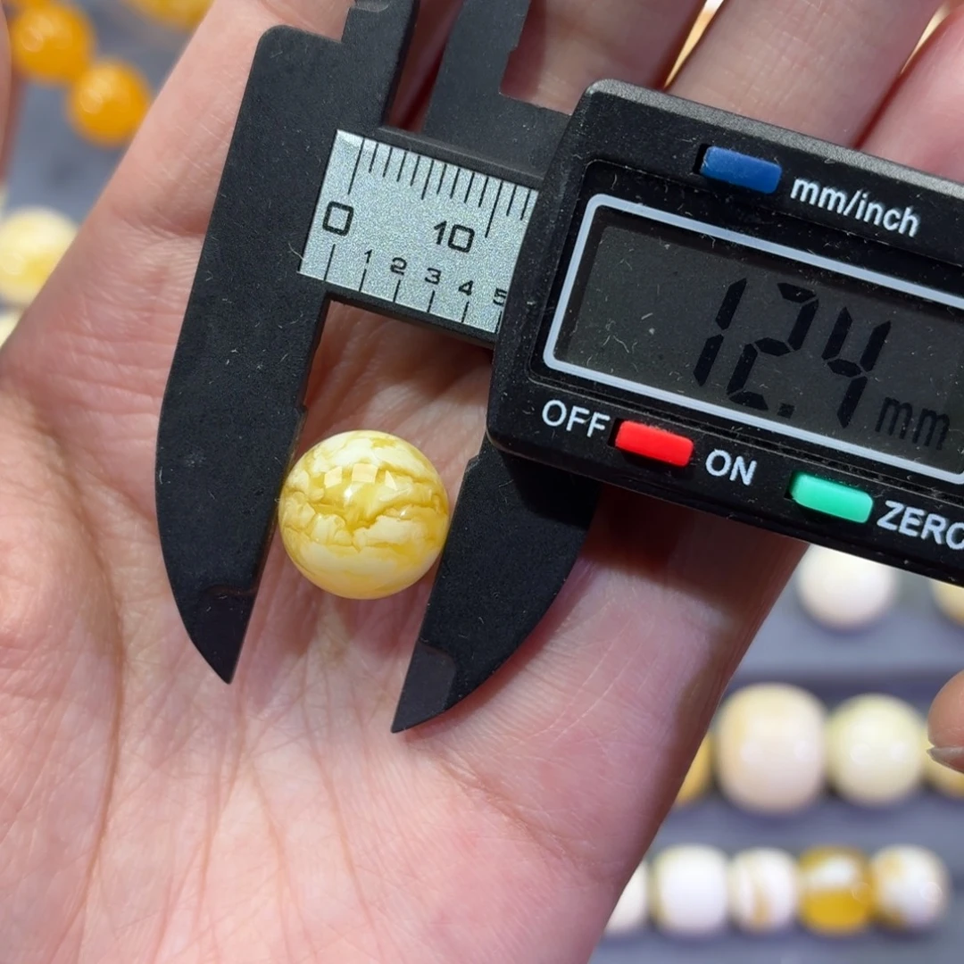 琥珀未镶嵌裸石圆珠