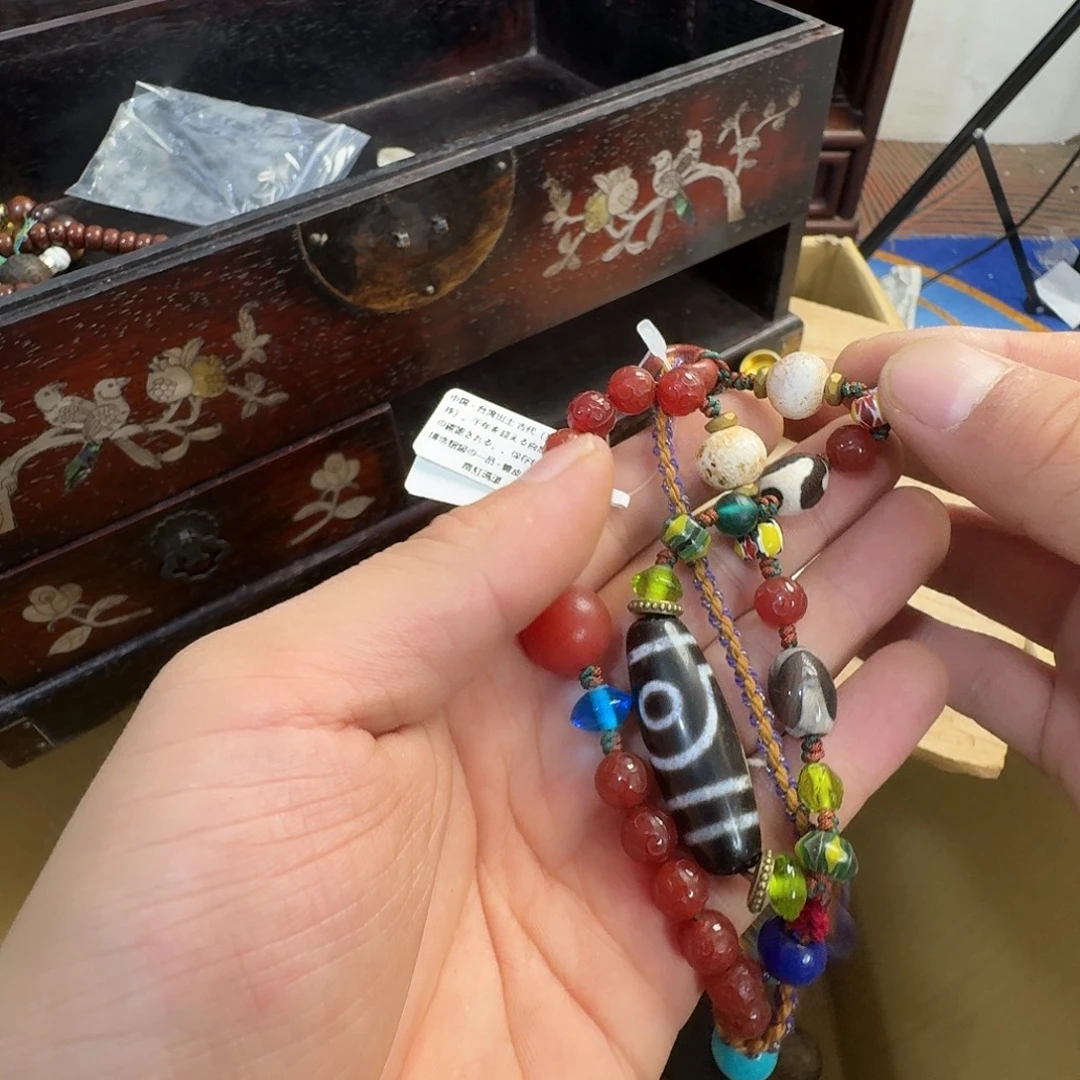 陶瓷摆件陶瓷手串，多样性发