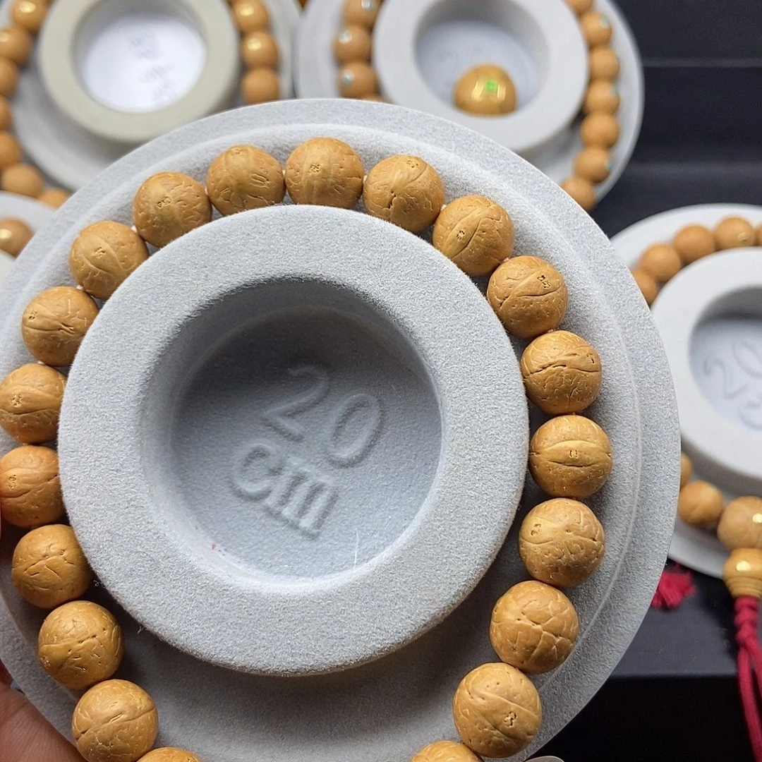 贾***田手串凤眼菩提11➕素，25新籽