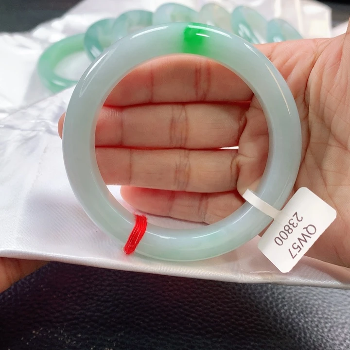 翡翠手镯未镶嵌57585758