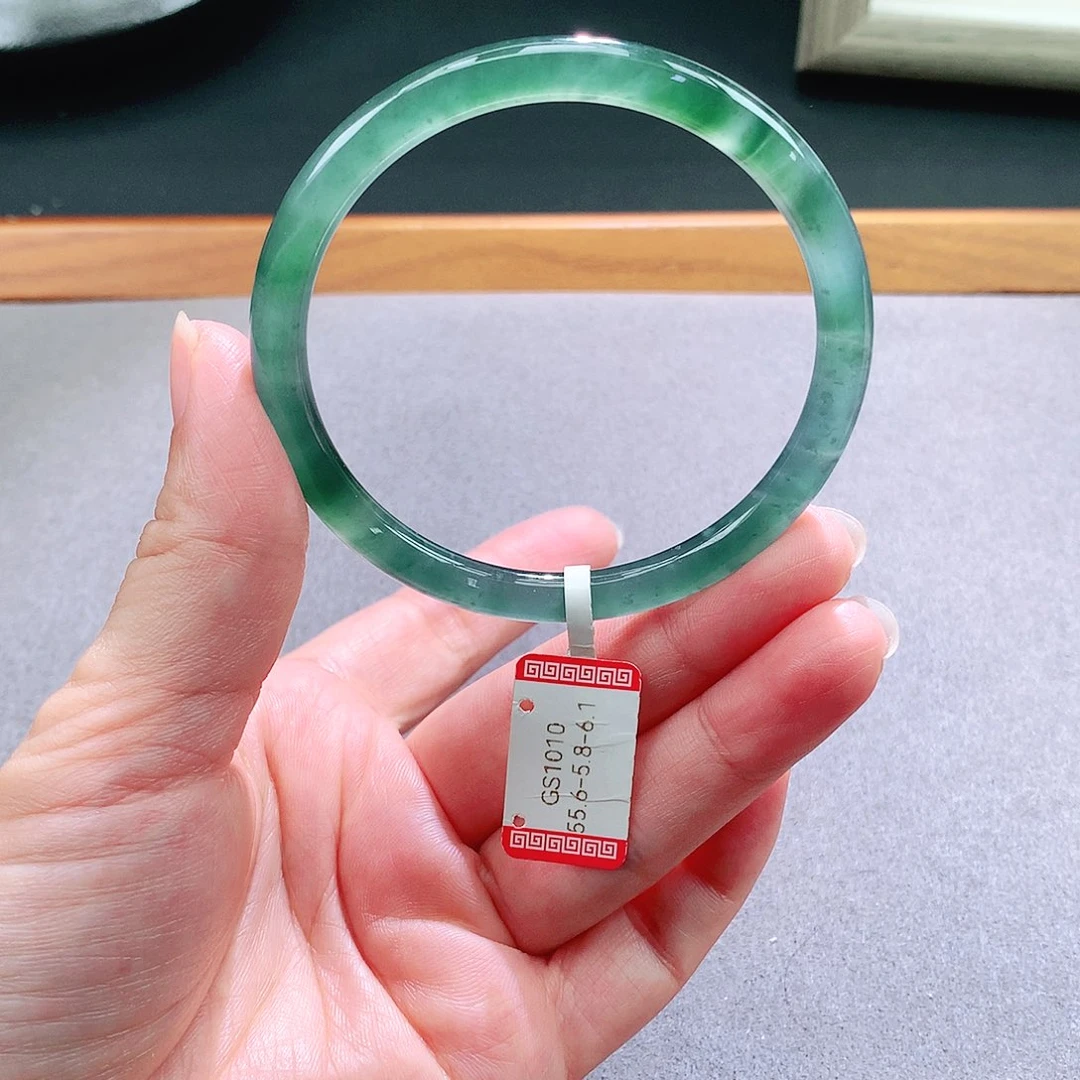 翡翠未镶嵌手镯天然翡翠手镯a货