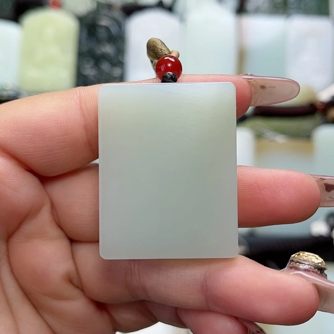 【闪购商品】颈饰未镶嵌和田玉