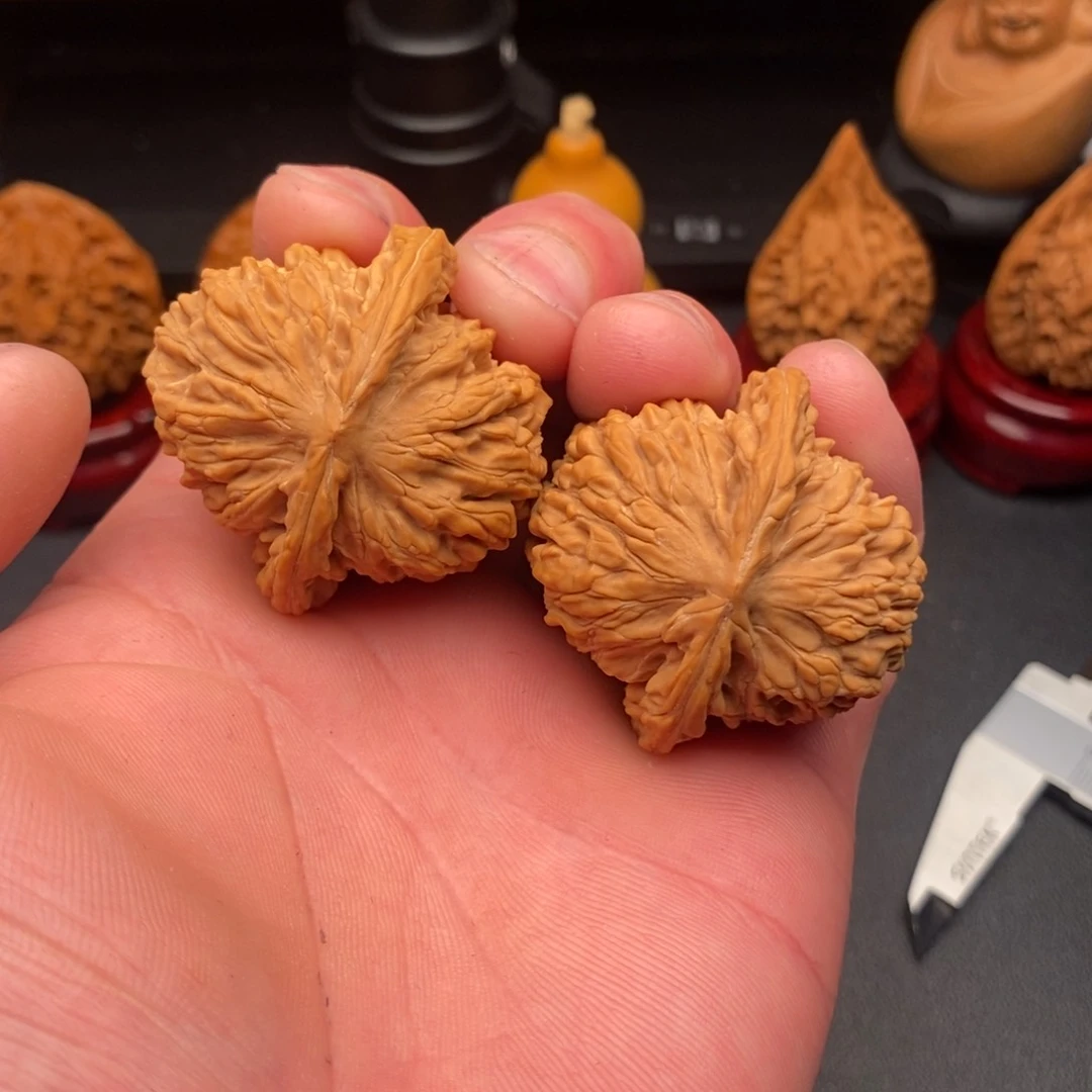 文玩核桃吊坠楼子40尺寸