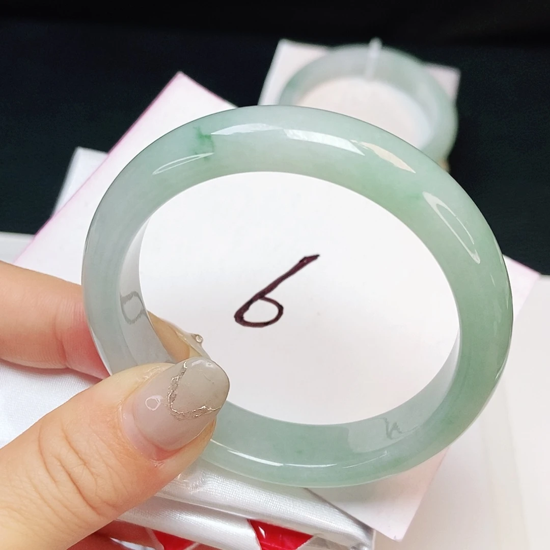 翡翠手镯未镶嵌52➕小清新飘花正圈