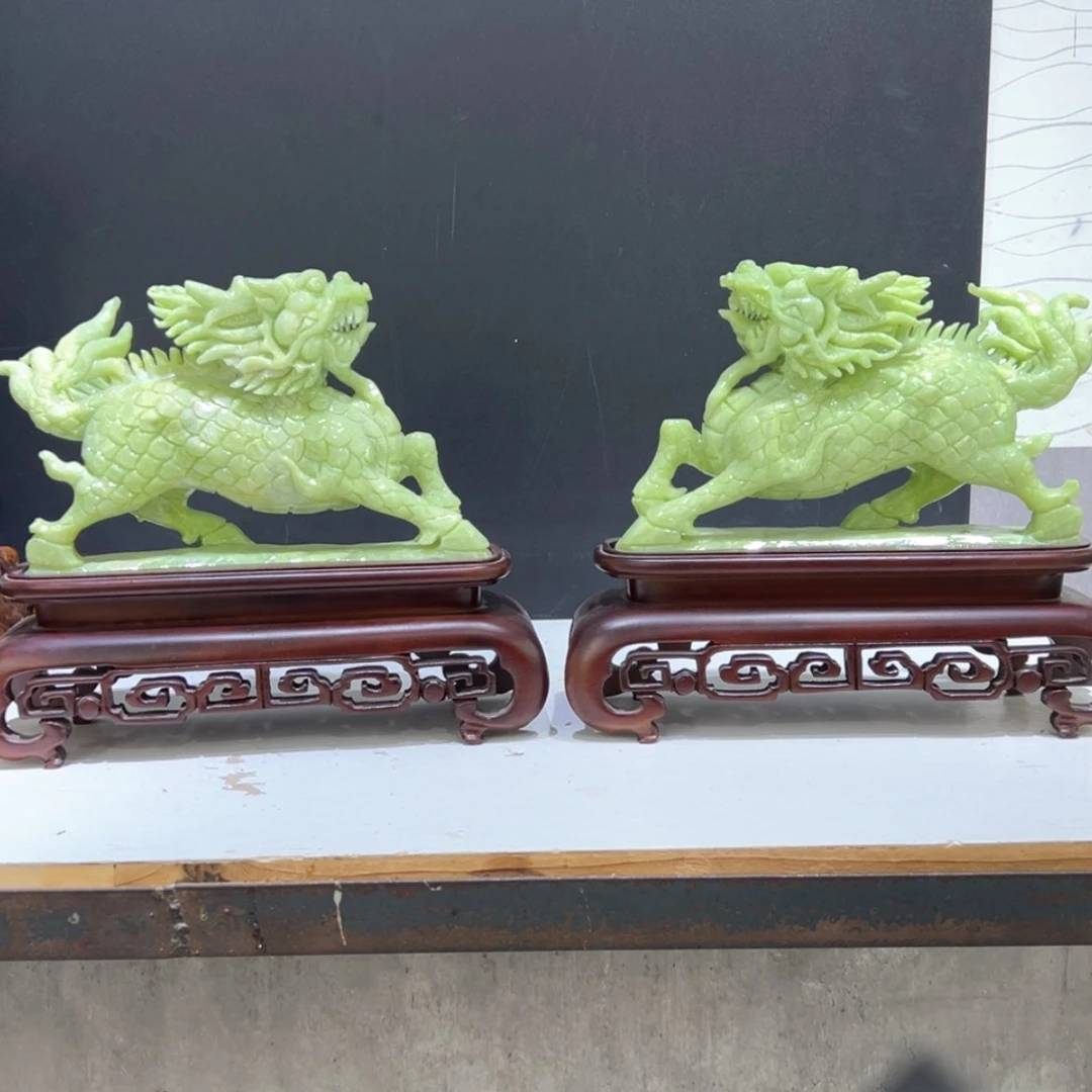 【闪购商品】蛇纹石玉麒麟摆件未镶嵌