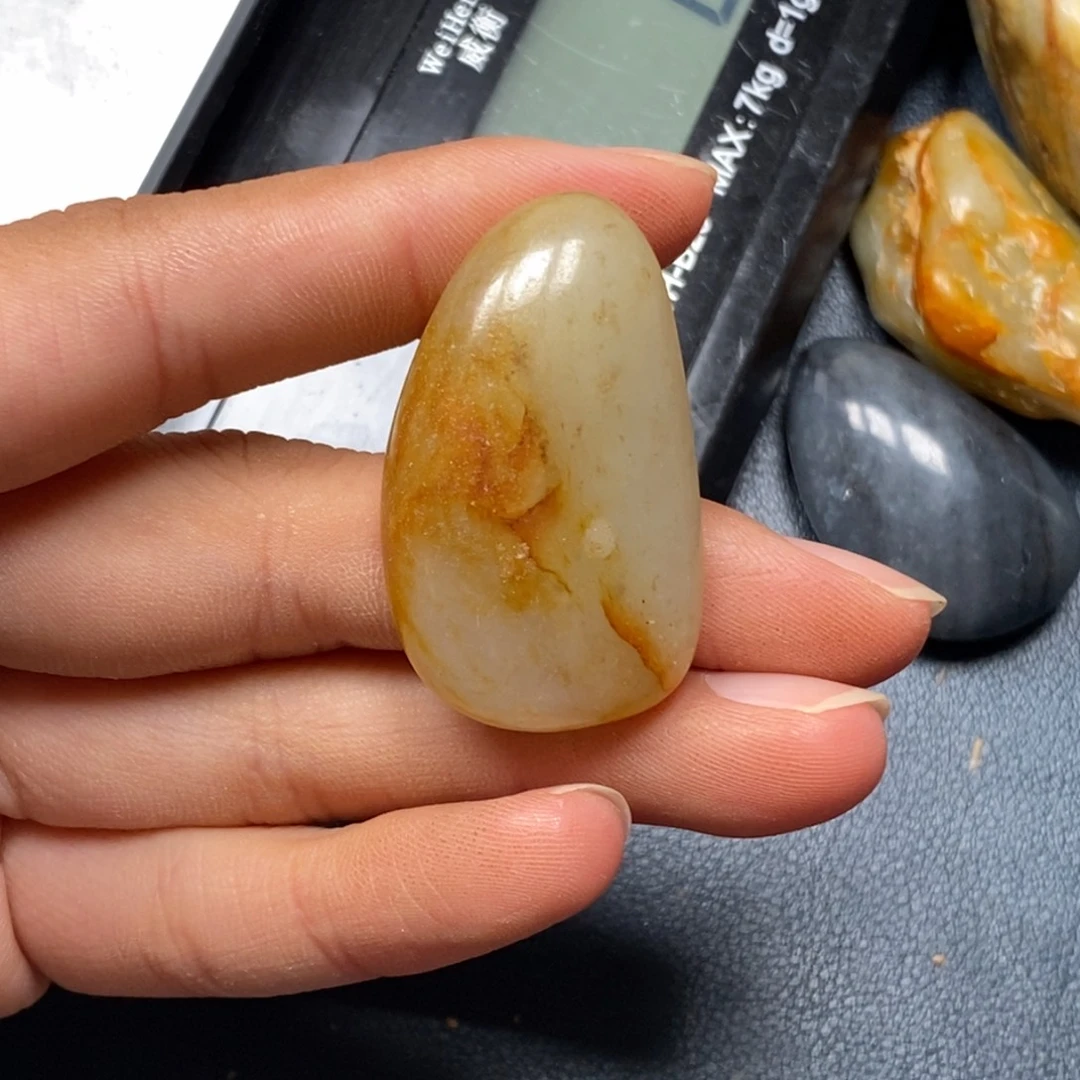 和田玉（糖玉）未镶嵌挂件