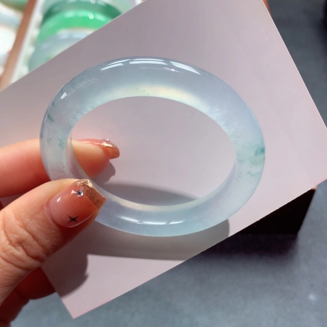 翡翠未镶嵌手镯48圈口