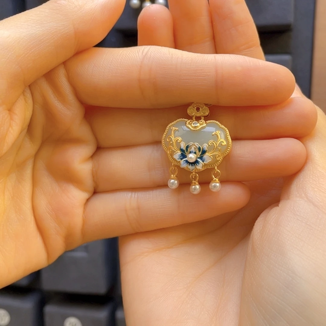 和田玉颈饰银S925镀金镶嵌