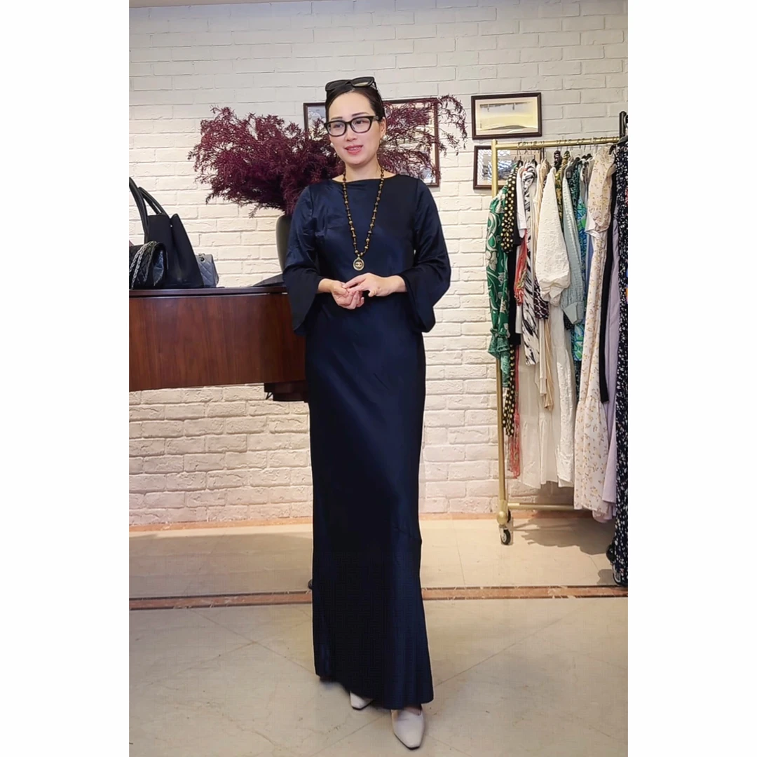 休闲中式长袖连衣裙高腰显瘦中长款开叉纯色春季圆领黑色长裙礼服