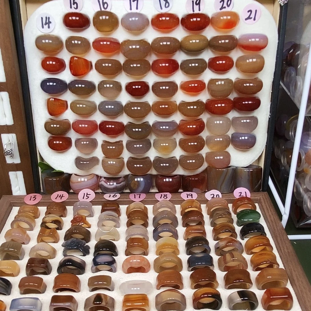 渝***A玛瑙/玉髓未镶嵌戒指