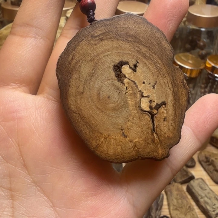 沉香碎屑沉香达拉干留疤 10 克