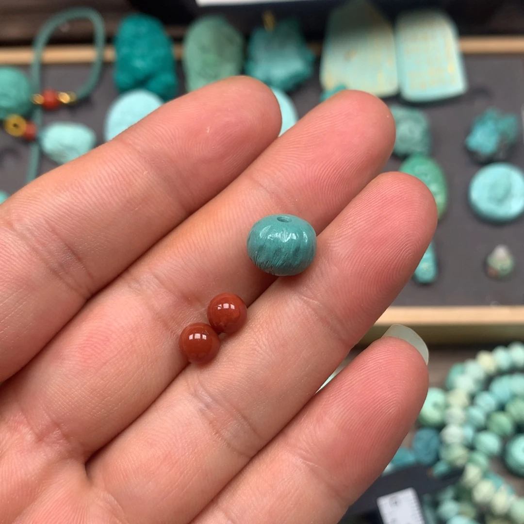 南红玛瑙雕刻未镶嵌